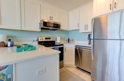 Wilmington Beach Condo | 0405 My Happy Place 1 Bedroom Home