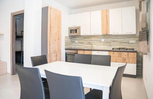 Casarza Ligure Apartment | 045b - Villetta Moderna 02-24E con VASCA IDROMASSAGGIO in giardino, solo 15 minuti da Mare e Spiaggia - Posto Auto GRATUITO