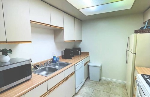 Pasadena Condo | 05 Spacious 2-bedroom, 2-bath Condo with WiFi, A/C and All Inclusive, Pasadena