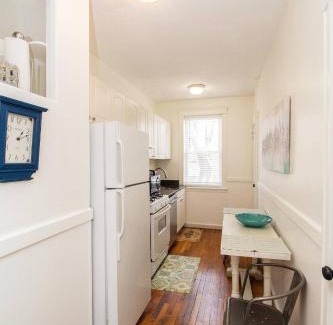 Brookline Apartment | 05mile To Boston Childrens, Brigham, Dana F, Bi