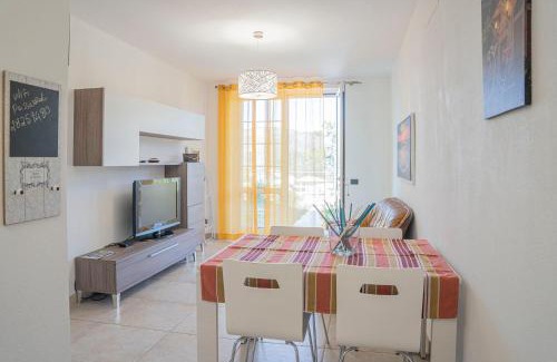 Casarza Ligure Apartment | 065 - VILLA LETIZIA, Elegante 2 PISCINA e Natura, 10 minuti da MARE e SPIAGGIE