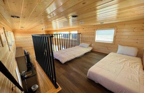 Valle Ski Chalet | 066 South Rim Grand Canyon Tiny Home Sleeps 8