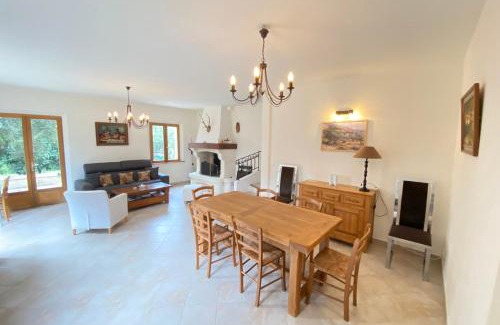 Tourrettes-sur-Loup House | 06CB Pretty country house for 8
