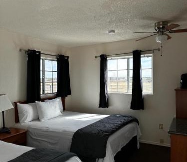 Valle House | 071B Private Studio near Grand Canyon South Rim Sleeps 6- No Kitchen