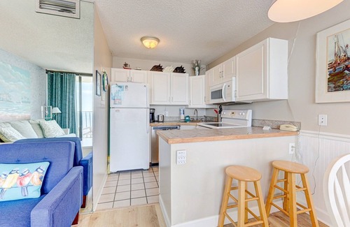 Wilmington Beach Condo | 0801 Seaside Sunrise by Atlantic Towers