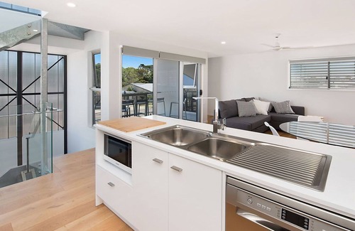 Caloundra House | 1/17 Suller Street Caloundra QLD