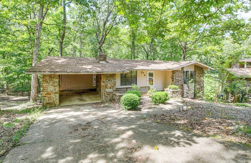 Hot Springs Village Cottage | 1/2 Mi to Desoto Lake: Hot Springs Village Home