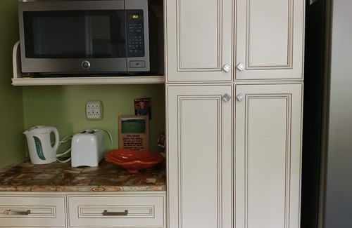 Milford House | 1/2 Mile from Dreams Park, 17 miles to All Star Village, 5 to Cooperstown