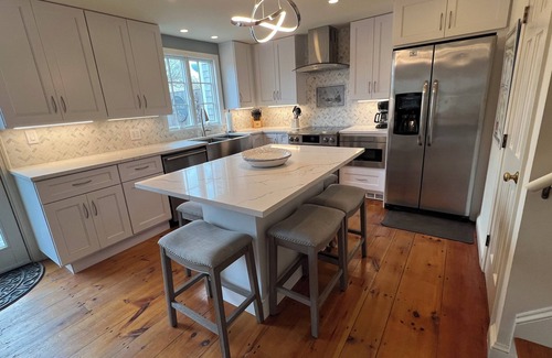 Siasconset House | 1/2 mile walk to beach, Sconset market, and great restaurants! Outdoor shower!