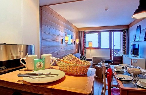 Les Bruyeres Apartment | (1.208) Superbe T2 plein sud aux Ménuires