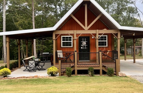 Townville Cabin | 1/4 mi LAKE HARTWELL Broyles Landing/5 to Green Pond/15 to Clemson/Anderson