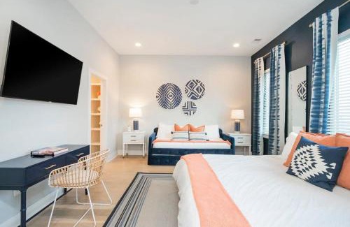 Buena Vista House | 1 5 Miles to Broadway Rooftop Deck w City Views