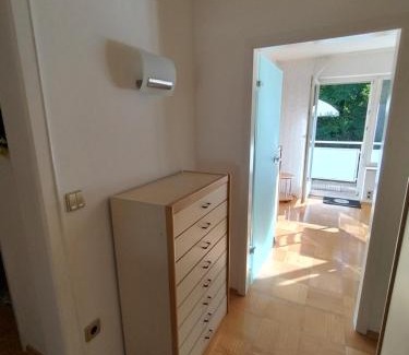 Oberdorla Apartment | 1,5-Zi-Wohnung München Pasing mit TG-Stellplatz