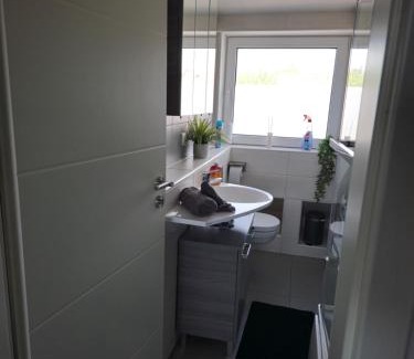 Munchen District Apartment | 1,5 Zimmer Ferienwohnung Apartment in ruhiger Lage stadtnah Neu in Brunnthal