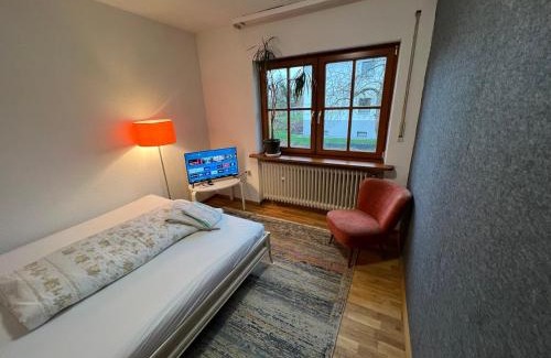 Heroldsberg Bed & Breakfast | 1,5-Zimmer mit Duschbad, Gartenblick, Kühlschrank