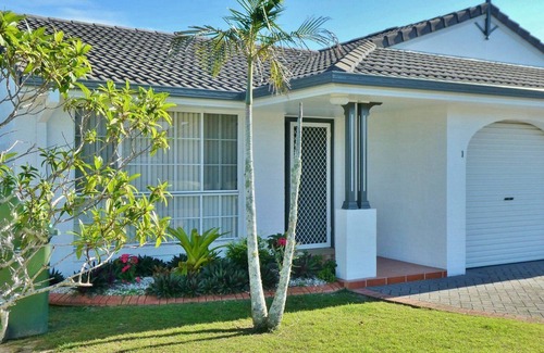 Yamba House | 1/57 Witonga Drive, Yamba