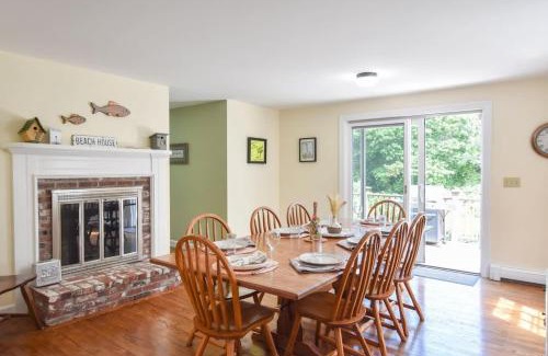 East Orleans House | 1 6 mi to Nauset Beach