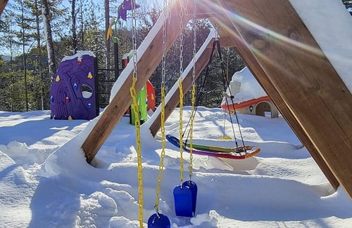 Saint Come Ski Chalet | 1.7km from Val St-Côme ski resort -