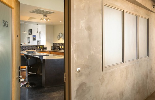 Raynolds Addition House | 1,800 sqft Down Town Condo