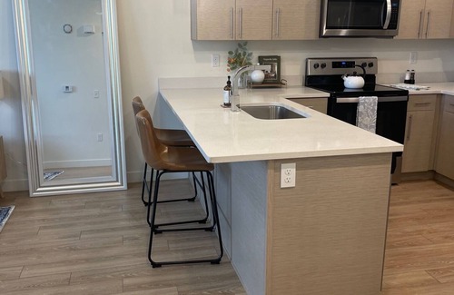 Draper Apartment | 1 Bd/1 Ba w/Pool, Gym, Hot Tub, Pickleball, Arcade, Pool Table, Shuffle Board