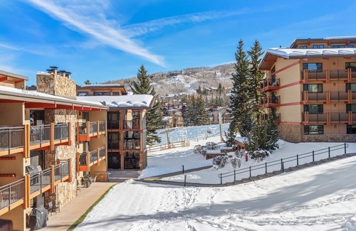 Snowmass Village Condo | 1 Bdrm and Loft 2 Bath Stonebridge Condos 724