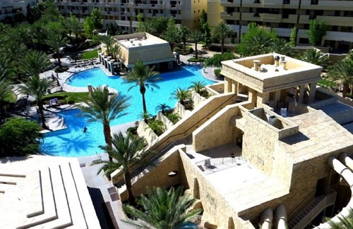 Enterprise Condo | 1 BDRM~ SLEEPS 4~ GREAT POOLS~ WATER SLIDES~ BOOKING HOLIDAYS NOW ~2 BATHROOMS~