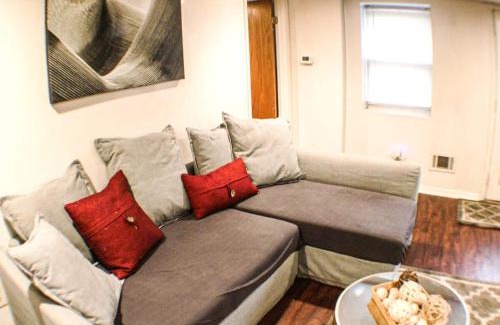 South Side Flats Apartment | 1 Bed Apt - Amazing Location 1 Block to Carson St