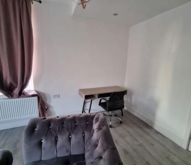 Levenshulme Apartment | 1 Bed Flat In Levenshulme