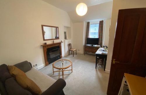Tollcross Apartment | 1 Bed Flat Near Edinburgh Castle