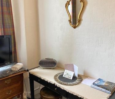 Tollcross Apartment | 1 Bed Flat Near Edinburgh Castle