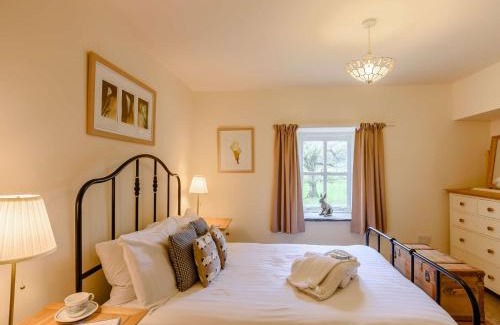 Bouth House | 1 Bed in Bouth LCC78