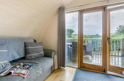 Llangammarch Wells Cabin | 1 Bed in Garth oc-h32701