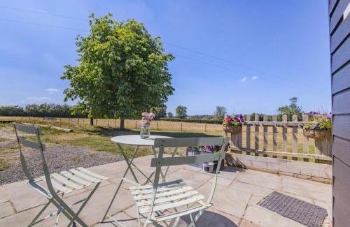 Howlett End House | 1 Bed in Great Sampford oc-f32655