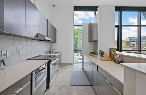 Northside Apartment | 1 bed + lounge + DT and museum