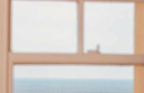 Saunton Apartment | 1 Bed Top Floor Apartment minutes walk from Saunton Beach