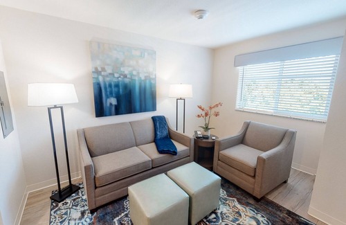 Clegg Apartment | 1 Bedroom 1 Bath Furnished Apartment