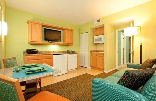 Kissimmee Resort | 1 Bedroom/1 Bath Suite Just 10 Mins from Disney World!