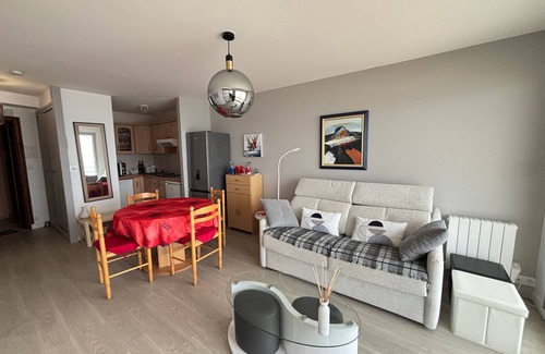 Les Sables d'Olonne Apartment | 1-bedroom apartment with balcony, beachfront location