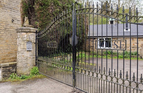 Hollingworth Cottage | 1 bedroom accommodation in Hollingworth