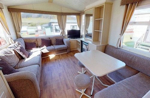 Aberystwyth House | 1 bedroom accommodation in Clarach Bay, Nr Aberystwyth