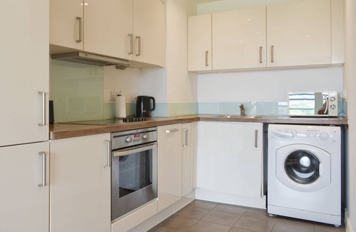Portsmouth Cottage | 1 bedroom accommodation in Gunwharf Quays, near Portsmouth