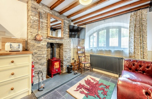 Lampeter Cottage | 1 bedroom accommodation in Cribyn, near Lampeter