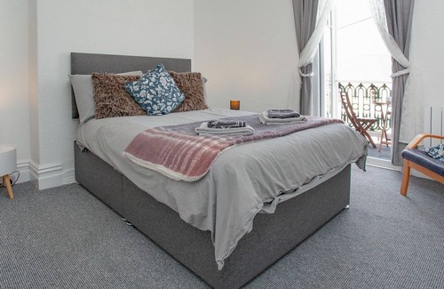 Roundham Cottage | 1 bedroom accommodation in Paignton