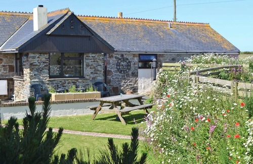 Newquay Cottage | 1 bedroom accommodation in Holywell Bay, near Perranporth