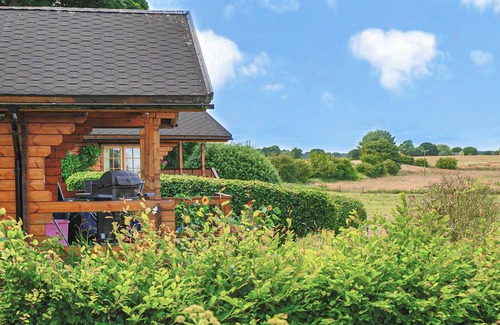 Ryther Ski Chalet | 1 bedroom accommodation in Stillingfleet, York