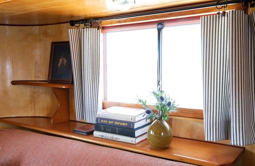 Larkspur House | 1 bedroom accommodation in Bend