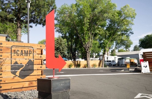 Larkspur House | 1 bedroom accommodation in Bend