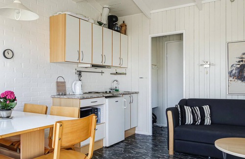 Sandvig House | 1 bedroom amazing home in Allinge