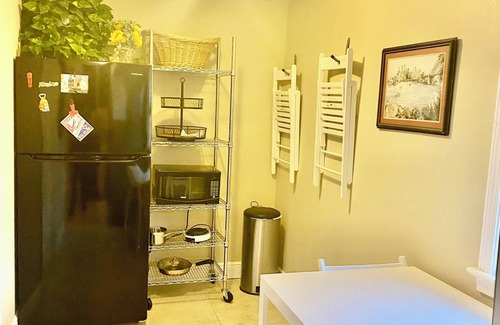 Hapeville Apartment | 1 bedroom apartment 10 minutes from Hartsfield-Jackson/atlanta airport