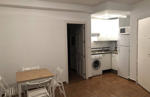 Lepe House | 1 bedroom apartment. Beach, pool and golf.